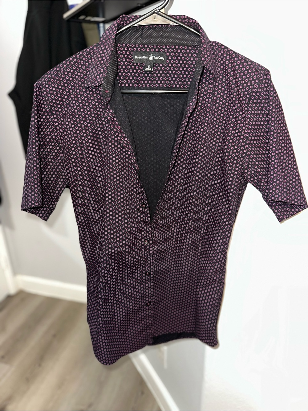 Beverly Hills Polo Club Short Sleeve Button-Down in Plum Pattern